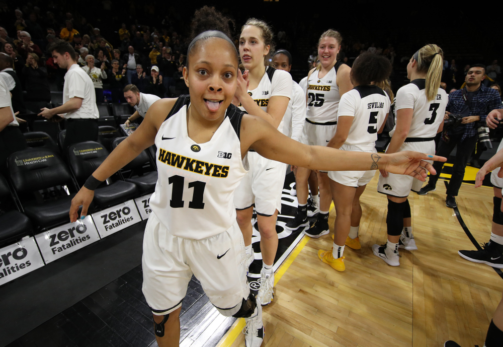 Iowa Hawkeyes guard Tania Davis (11) against the Rutgers Scarlet Knights Wednesday, January 23, 2019 at Carver-Hawkeye Arena. (Brian Ray/hawkeyesports.com)