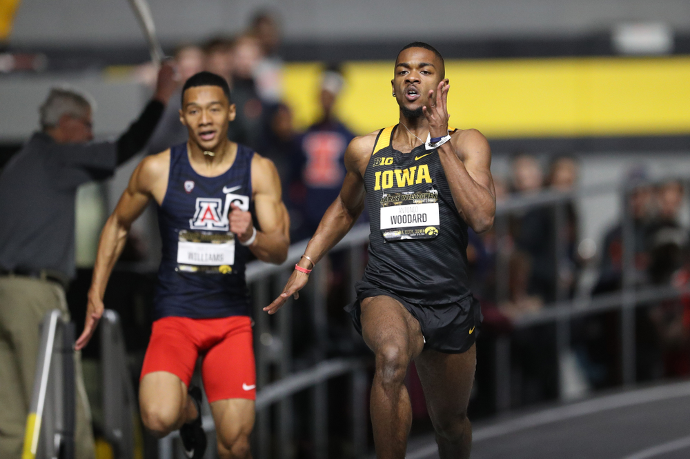 Iowa's Antonio Woodard runs the 200 meter premier during the 2019 Larry Wieczorek Invitational Friday, January 18, 2019 at the Hawkeye Tennis and Recreation Center. (Brian Ray/hawkeyesports.com)