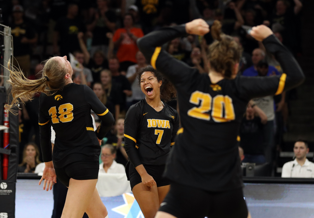 Iowa Hawkeyes setter Brie Orr (7) against the Iowa State Cyclones Saturday, September 21, 2019 at Carver-Hawkeye Arena. (Brian Ray/hawkeyesports.com)