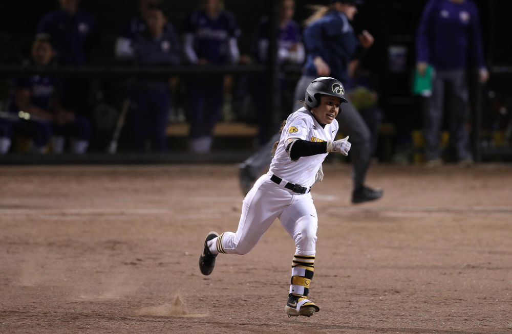 Iowa Hawkeyes Lea Thompson (7) against Western Illinois Wednesday, March 27, 2019 at Pearl Field. (Brian Ray/hawkeyesports.com)