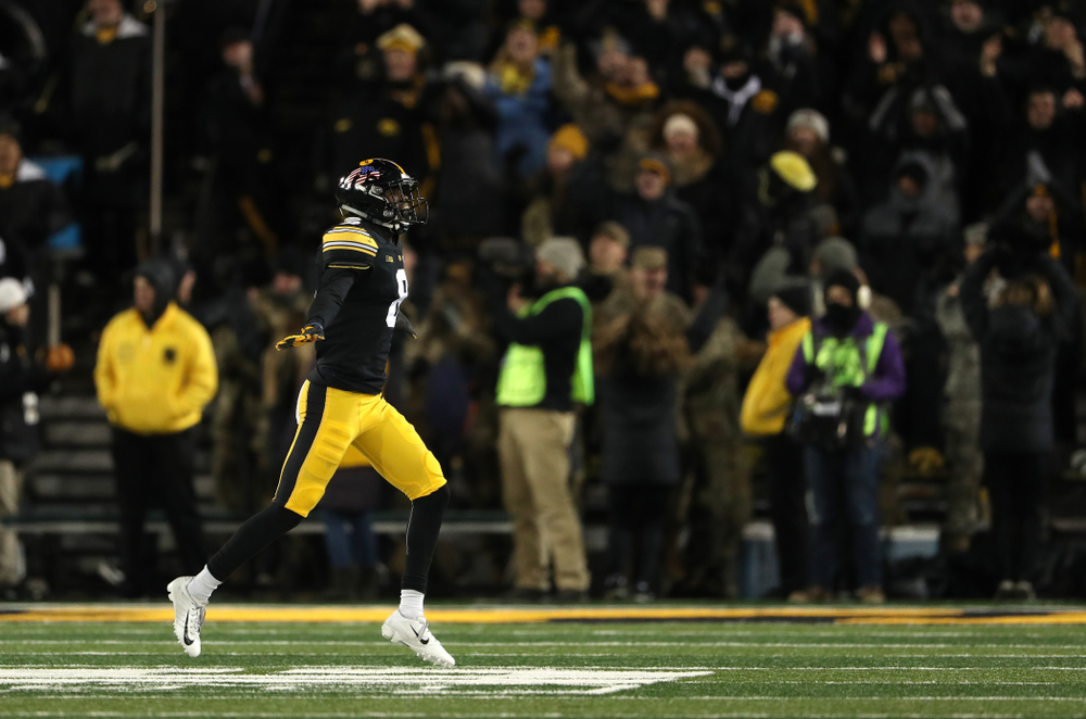 Iowa Hawkeyes defensive back Matt Hankins (8) against the Northwestern Wildcats Saturday, November 10, 2018 at Kinnick Stadium. (Brian Ray/hawkeyesports.com)