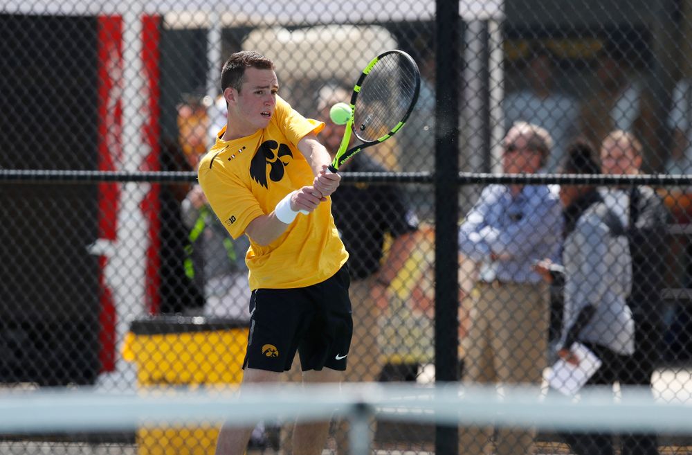 Kareem Allaf against Northwestern in the first round of the 2018 Big Ten Men's Tennis Tournament Thursday, April 26, 2018 at the Hawkeye Tennis and Recreation Complex. (Brian Ray/hawkeyesports.com)