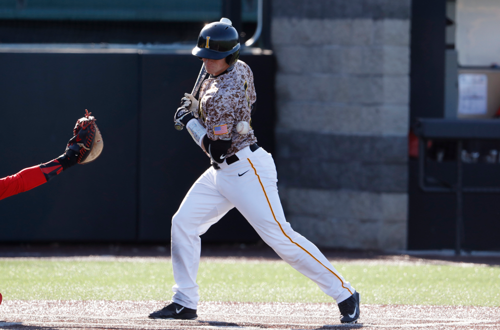 Iowa Hawkeyes catcher Tyler Cropley (5) against the Ohio State Buckeyes Saturday, April 7, 2018 at Duane Banks Field. (Brian Ray/hawkeyesports.com)
