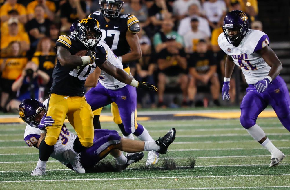 Iowa Hawkeyes running back Mekhi Sargent (10) runs the ball during a game against Northern Iowa at Kinnick Stadium on September 15, 2018. (Tork Mason/hawkeyesports.com)