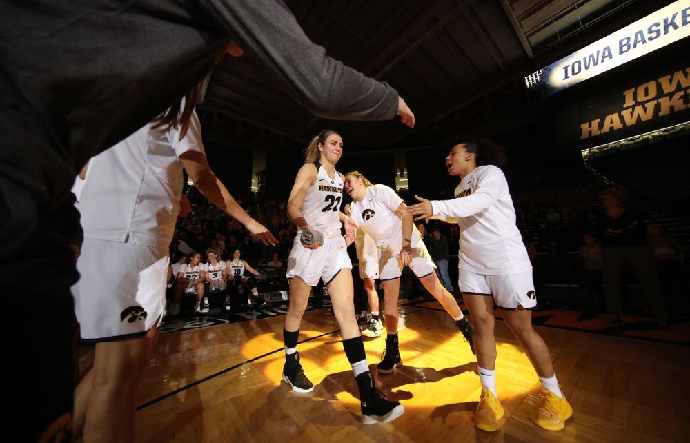 Iowa Hawkeyes forward Hannah Stewart (21) against the Rutgers Scarlet Knights Wednesday, January 23, 2019 at Carver-Hawkeye Arena. (Brian Ray/hawkeyesports.com)