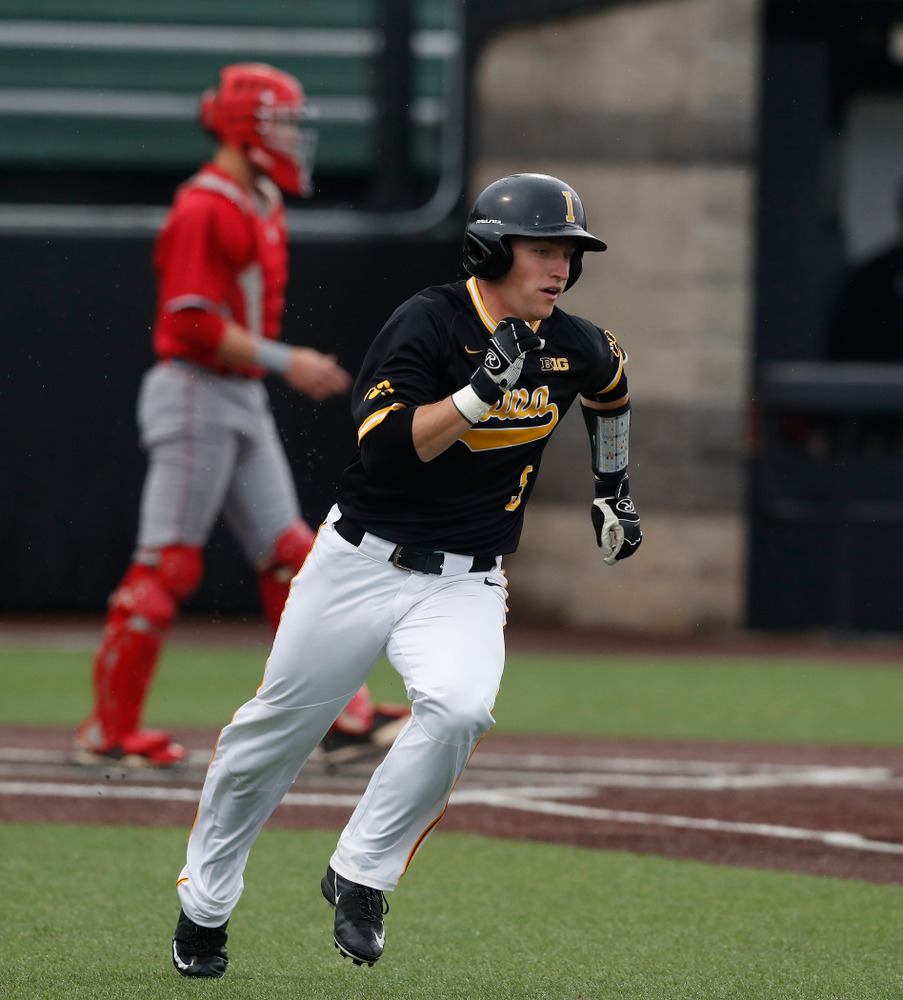 Iowa Hawkeyes catcher Tyler Cropley (5) against the Bradley Braves Wednesday, March 28, 2018 at Duane Banks Field. (Brian Ray/hawkeyesports.com)