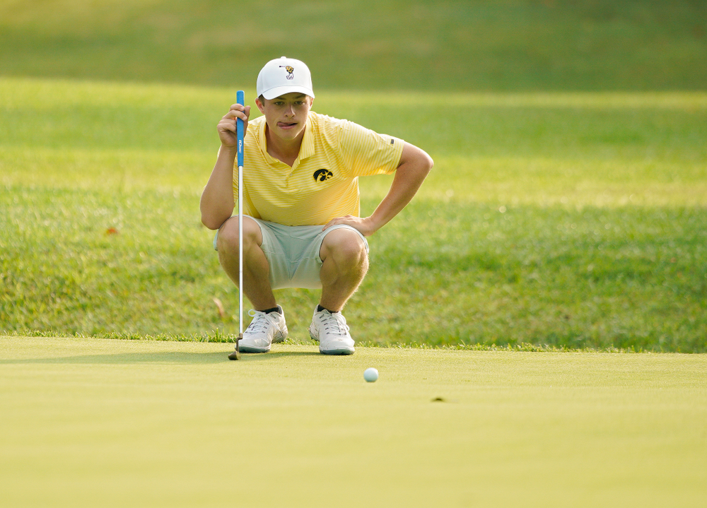 Iowa’s Matthew Garside lines up a putt during the third day of the Golfweek Conference Challenge at the Cedar Rapids Country Club in Cedar Rapids on Tuesday, Sep 17, 2019. (Stephen Mally/hawkeyesports.com)