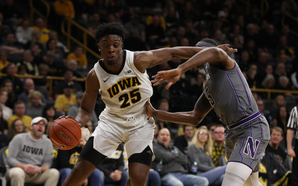Iowa Hawkeyes forward Tyler Cook (25) against the Northwestern Wildcats Sunday, February 10, 2019 at Carver-Hawkeye Arena. (Brian Ray/hawkeyesports.com)