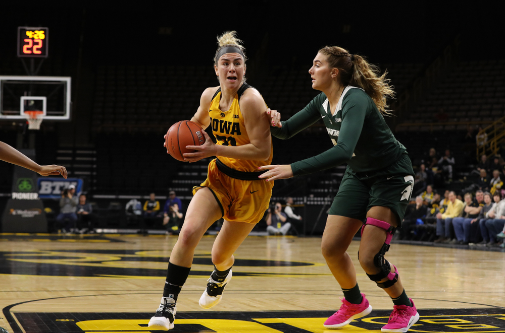 Iowa Hawkeyes forward Hannah Stewart (21) against the Michigan State Spartans Thursday, February 7, 2019 at Carver-Hawkeye Arena. (Brian Ray/hawkeyesports.com)