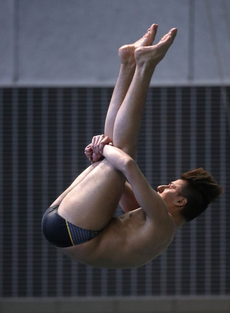 Iowa's Jonatan Posligua competes on the 3-meter springboard during the third day of the 2019 Big Ten Swimming and Diving Championships Thursday, February 28, 2019 at the Campus Wellness and Recreation Center. (Brian Ray/hawkeyesports.com)