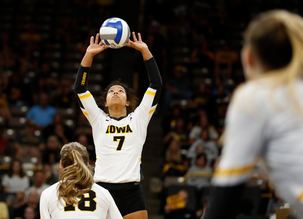 Iowa Hawkeyes setter Gabrielle Orr (7) against Eastern Illinois Sunday, September 9, 2018 at Carver-Hawkeye Arena. (Brian Ray/hawkeyesports.com)