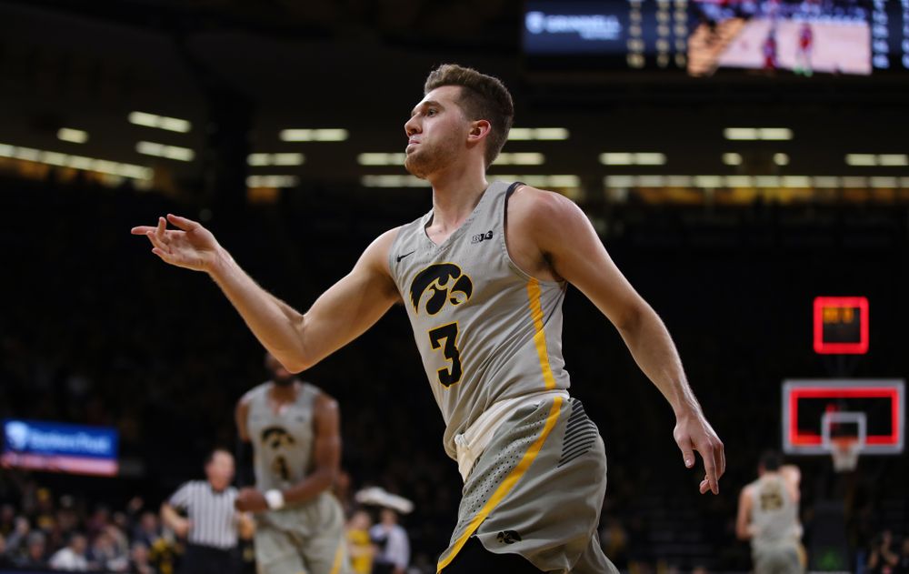 Iowa Hawkeyes guard Jordan Bohannon (3) against the Nebraska Cornhuskers Sunday, January 6, 2019 at Carver-Hawkeye Arena. (Brian Ray/hawkeyesports.com)