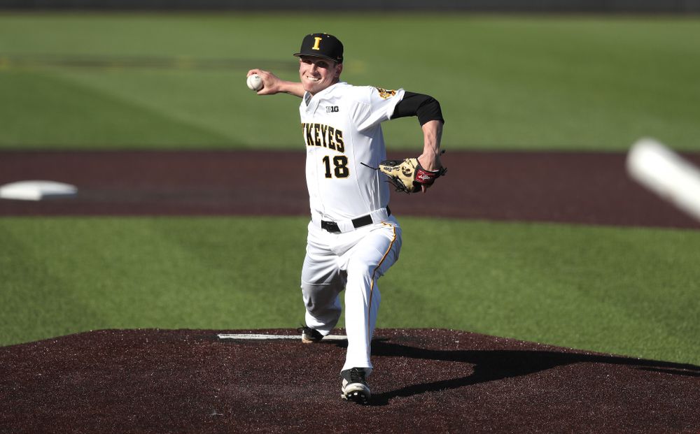 Iowa Hawkeyes Shane Ritter (18) against the Nebraska Cornhuskers Saturday, April 20, 2019 at Duane Banks Field. (Brian Ray/hawkeyesports.com)