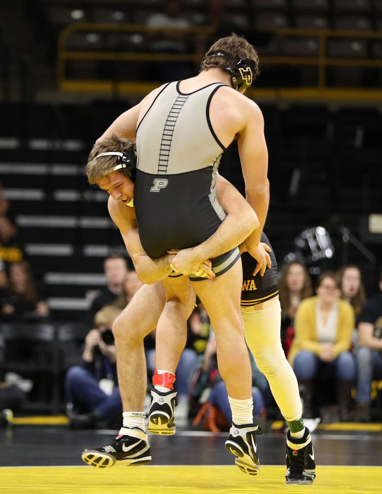 Iowa's Mitch Bowman wrestles Purdue's Christian Brunner at 197 pounds Saturday, November 24, 2018 at Carver-Hawkeye Arena. (Brian Ray/hawkeyesports.com)