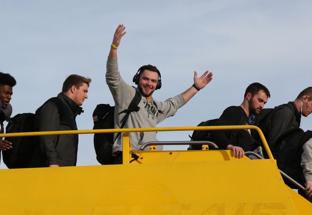 Iowa Hawkeyes punter Colten Rastetter (7) disembarks the team plane Wednesday, December 26, 2018 as they arrive in Tampa, Florida for the Outback Bowl. (Brian Ray/hawkeyesports.com)