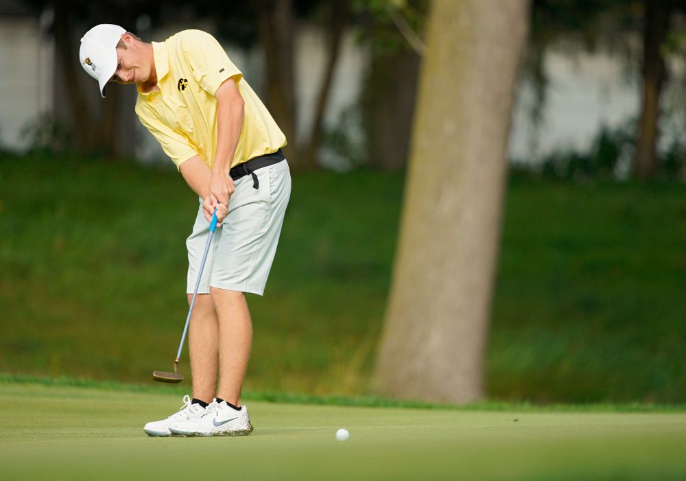 Iowa’s Matthew Garside putts during the third day of the Golfweek Conference Challenge at the Cedar Rapids Country Club in Cedar Rapids on Tuesday, Sep 17, 2019. (Stephen Mally/hawkeyesports.com)