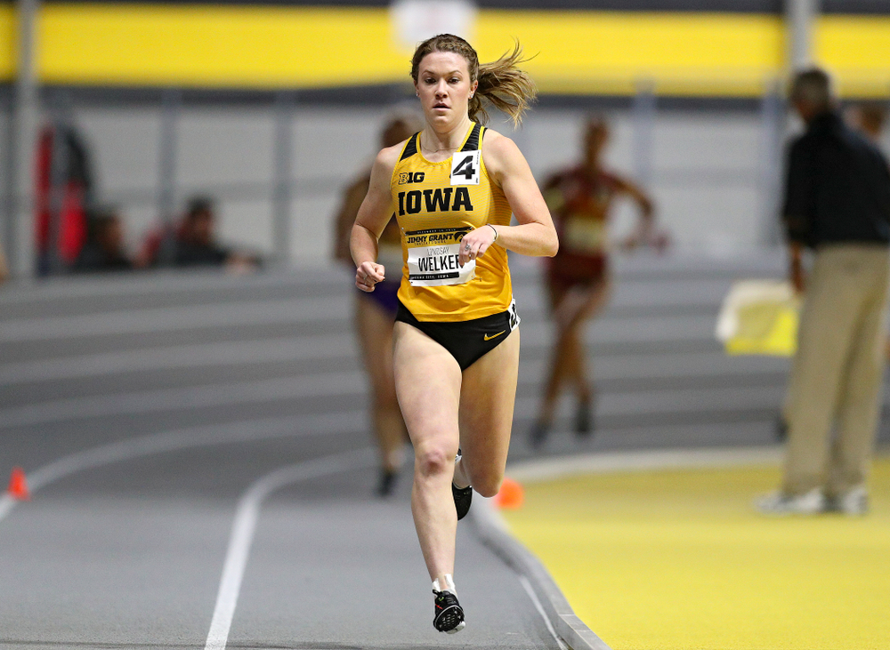 Iowa’s Lindsay Welker runs the women’s 1000 meter run event during the Jimmy Grant Invitational at the Recreation Building in Iowa City on Saturday, December 14, 2019. (Stephen Mally/hawkeyesports.com)