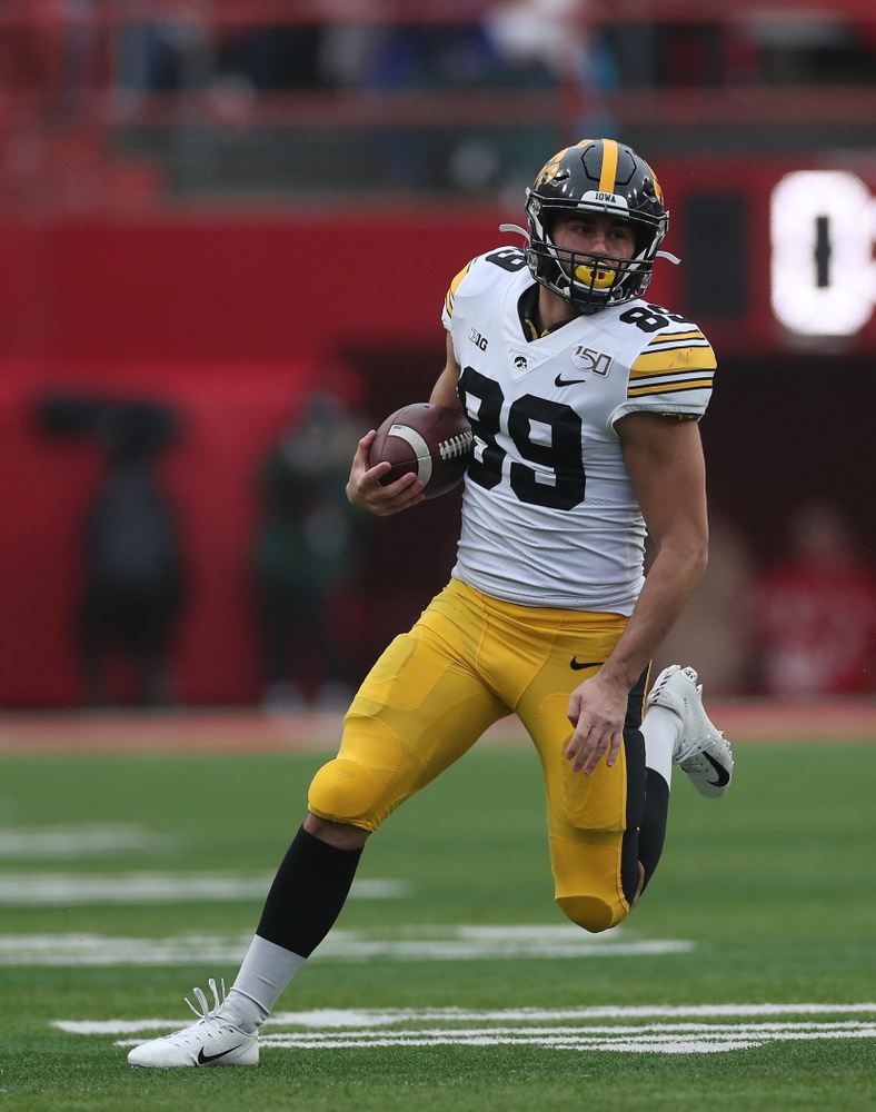 Iowa Hawkeyes wide receiver Nico Ragaini (89) against the Nebraska Cornhuskers Friday, November 29, 2019 at Memorial Stadium in Lincoln, Neb. (Brian Ray/hawkeyesports.com)