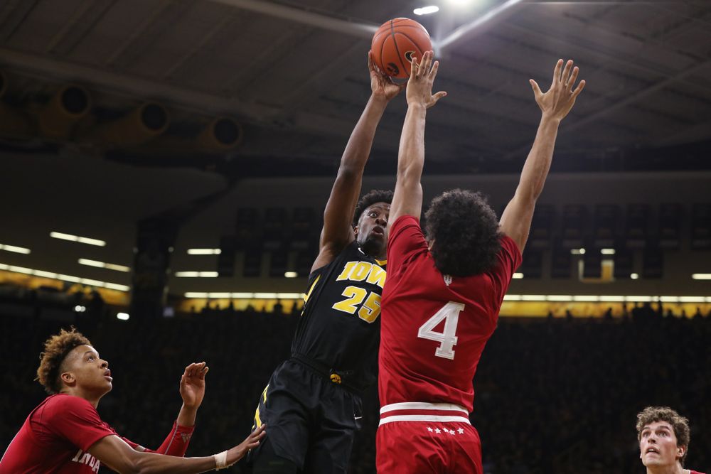 Iowa Hawkeyes forward Tyler Cook (25) against the Indiana Hoosiers Friday, February 22, 2019 at Carver-Hawkeye Arena. (Brian Ray/hawkeyesports.com)