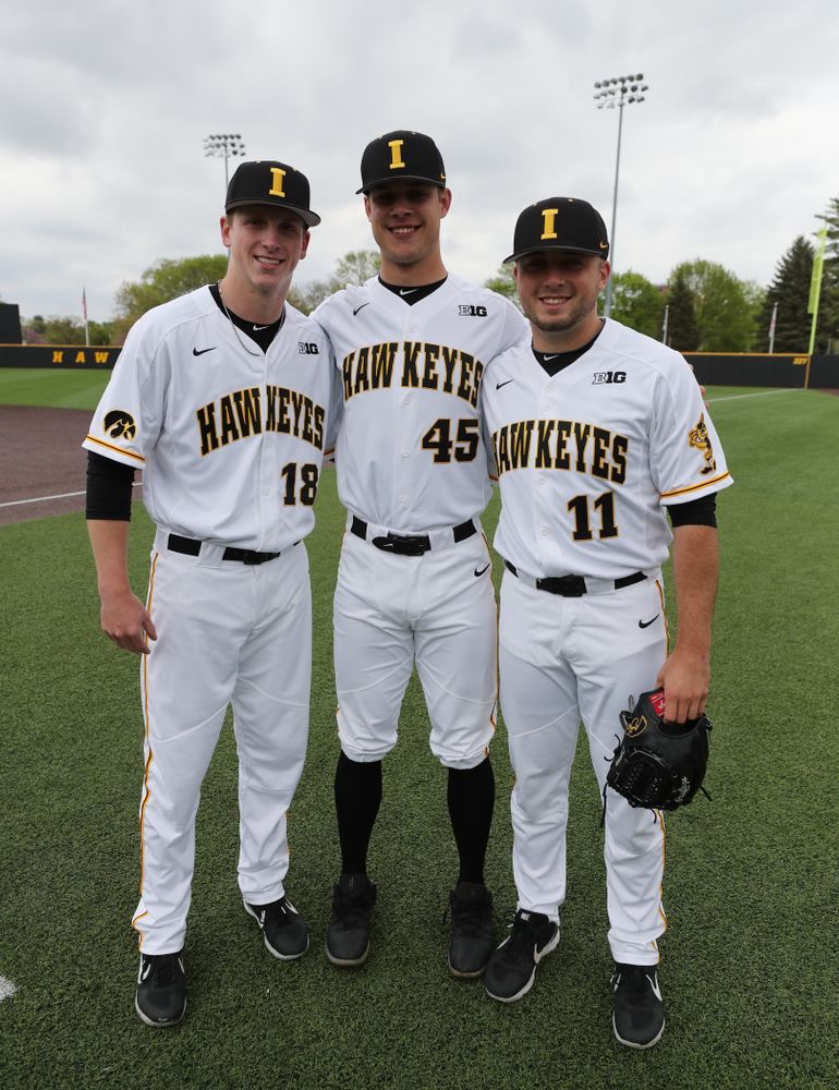 Iowa Hawkeyes Shane Ritter (18), Kyle Shimp (45), and Cole McDonald (11) before their game against Michigan State Sunday, May 12, 2019 at Duane Banks Field. (Brian Ray/hawkeyesports.com)