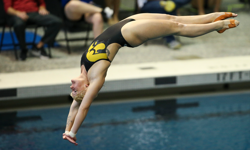 Iowa's Thelma Strandberg competes in the platform diving competition during the third day of the Hawkeye Invitational at the Campus Recreation and Wellness Center on November 17, 2018. (Tork Mason/hawkeyesports.com)