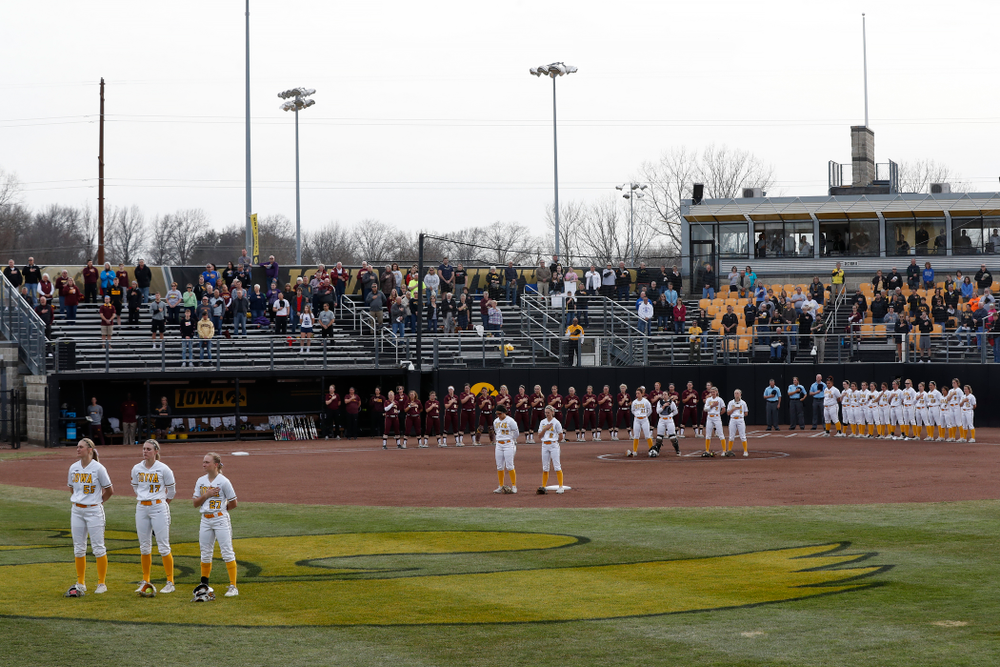 The Iowa Hawkeyes against the Minnesota Golden Gophers Thursday, April 12, 2018 at Bob Pearl Field. (Brian Ray/hawkeyesports.com)