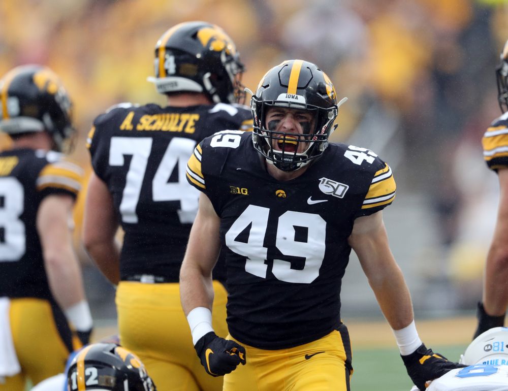 Iowa Hawkeyes linebacker Nick Niemann (49) against Middle Tennessee State Saturday, September 28, 2019 at Kinnick Stadium. (Brian Ray/hawkeyesports.com)