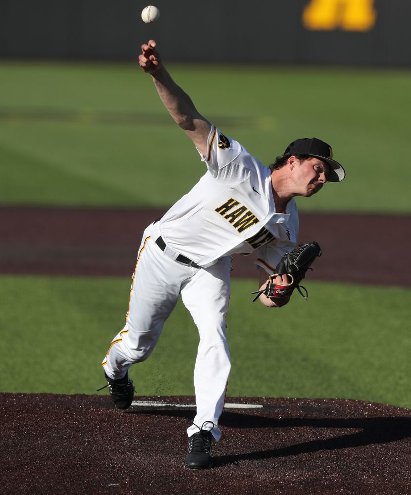Iowa Hawkeyes Drew Irvine (12) against the Nebraska Cornhuskers Saturday, April 20, 2019 at Duane Banks Field. (Brian Ray/hawkeyesports.com)