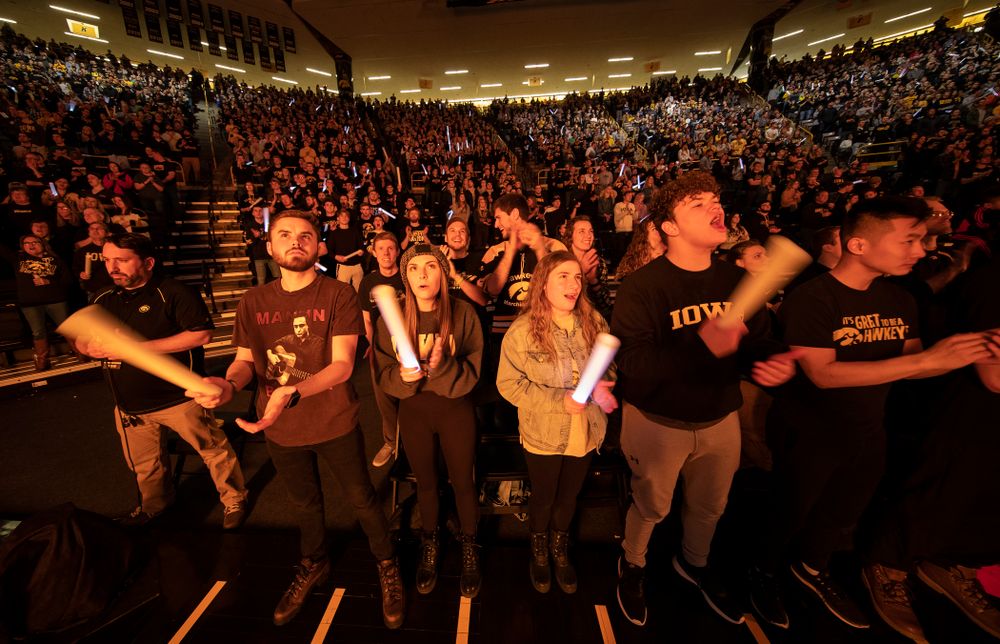 Fans cheer for the Iowa Hawkeyes as they wrestle Ohio State Friday, January 24, 2020 at Carver-Hawkeye Arena. (Brian Ray/hawkeyesports.com)
