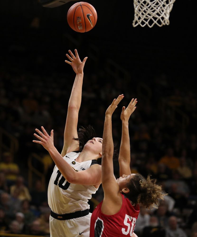 Iowa Hawkeyes forward Megan Gustafson (10) against the IUPUI Jaguars Saturday, December 8, 2018 at Carver-Hawkeye Arena. (Brian Ray/hawkeyesports.com)