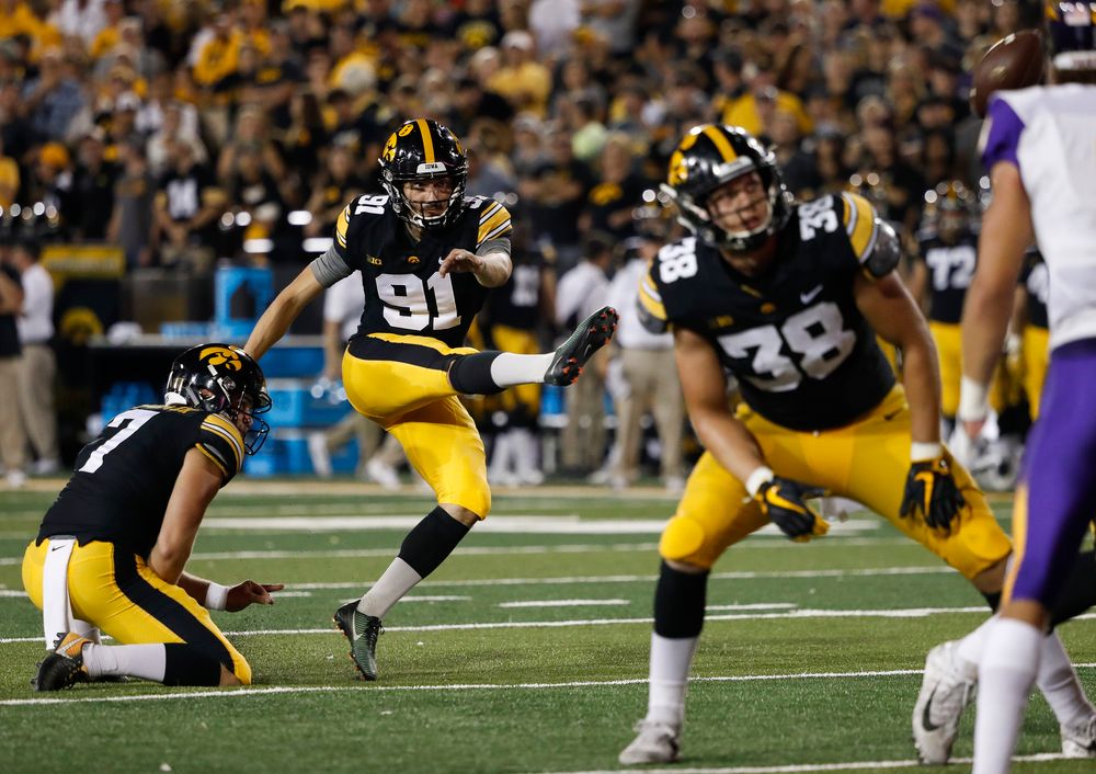 Iowa Hawkeyes placekicker Miguel Recinos (91) kicks an extra point try during a game against Northern Iowa at Kinnick Stadium on September 15, 2018. (Tork Mason/hawkeyesports.com)