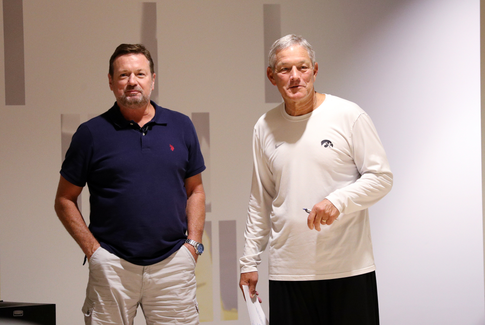 Former University of Iowa defensive back and Oklahoma Head Coach Bob Stoops addresses the Hawkeye Football team as the honorary captain for their game against Miami, Ohio Friday, August 30, 2019 at the Hansen Football Performance Center. (Brian Ray/hawkeyesports.com)