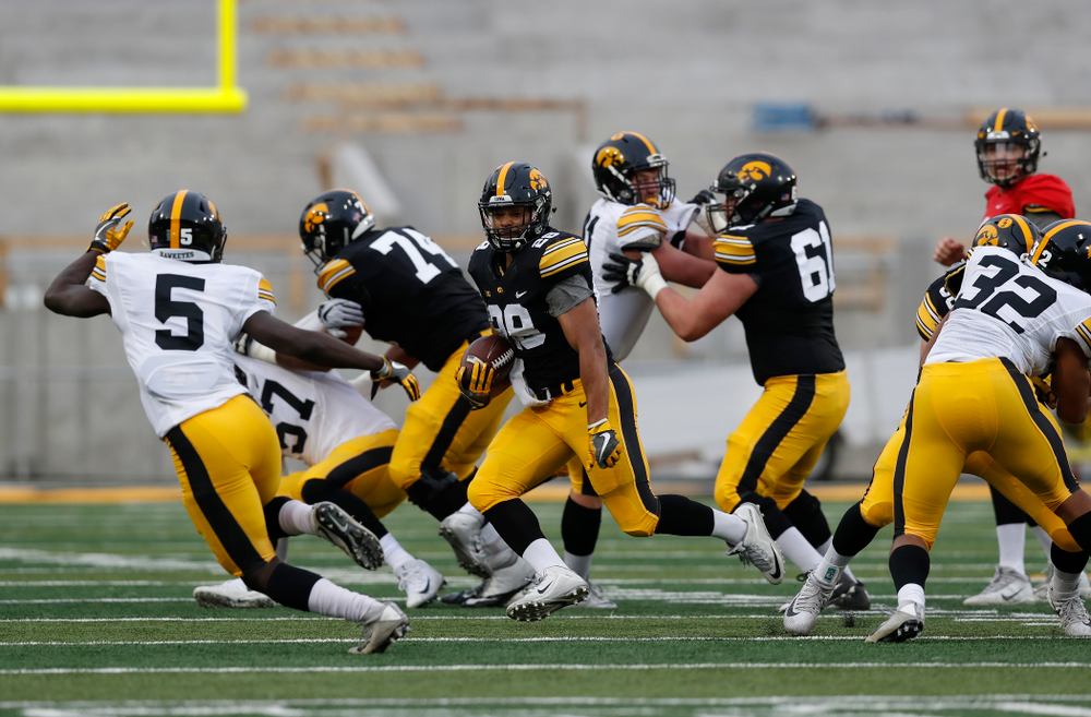 Iowa Hawkeyes running back Toren Young (28) during the final spring practice Friday, April 20, 2018 at Kinnick Stadium. (Brian Ray/hawkeyesports.com)