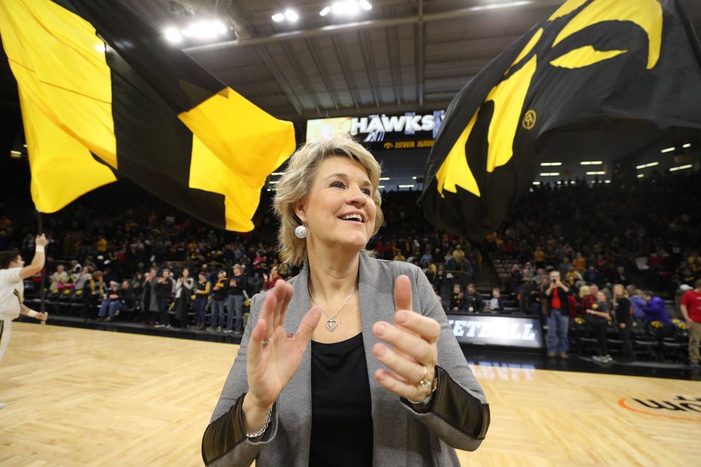 Iowa Hawkeyes head coach Lisa Bluder against the Purdue Boilermakers Sunday, January 27, 2019 at Carver-Hawkeye Arena. (Brian Ray/hawkeyesports.com)