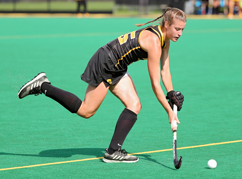 Iowa’s Esme Gibson (15) moves with the ball during the first quarter of their match at Grant Field in Iowa City on Friday, Oct 4, 2019. (Stephen Mally/hawkeyesports.com)