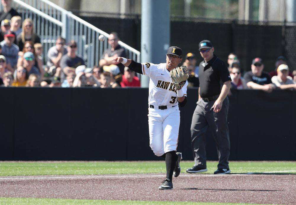 Iowa Hawkeyes infielder Matthew Sosa (31) against the Nebraska Cornhuskers Saturday, April 20, 2019 at Duane Banks Field. (Brian Ray/hawkeyesports.com)