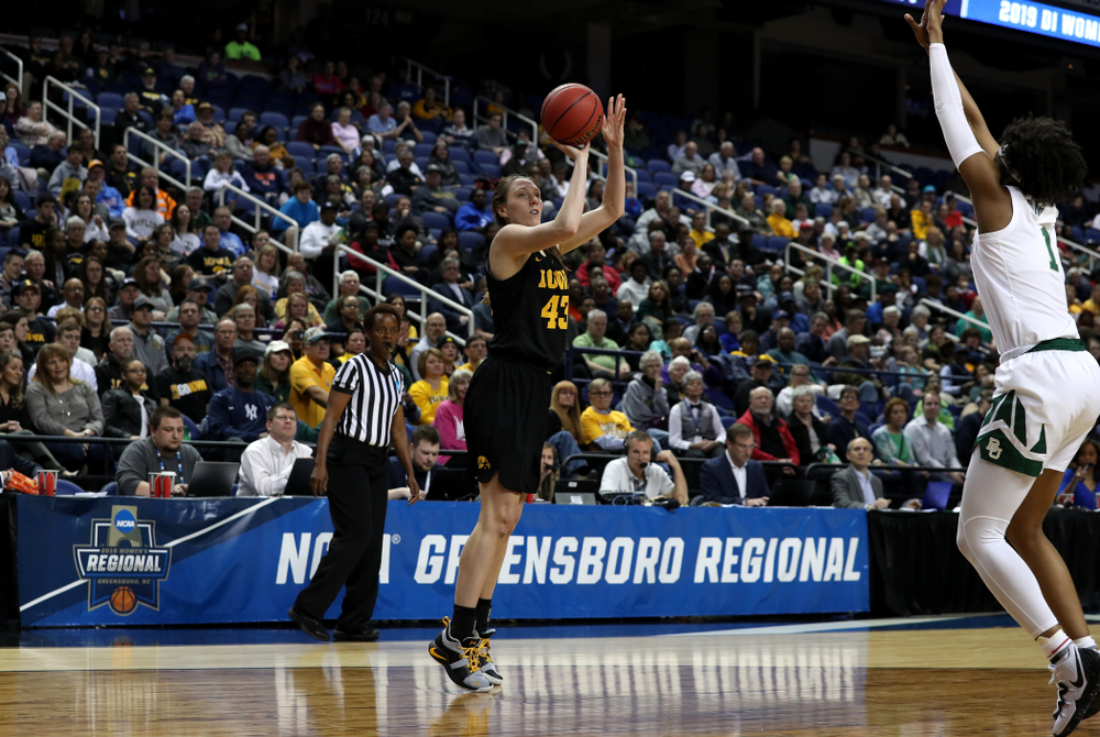 Iowa Hawkeyes forward Amanda Ollinger (43) against the Baylor Lady Bears in the regional final of the 2019 NCAA Women's College Basketball Tournament Monday, April 1, 2019 at Greensboro Coliseum in Greensboro, NC.(Brian Ray/hawkeyesports.com)
