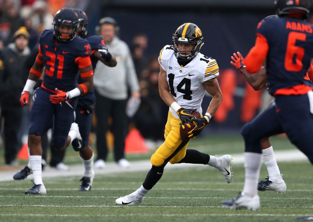 Iowa Hawkeyes wide receiver Kyle Groeneweg (14) against the Illinois Fighting Illini Saturday, November 17, 2018 at Memorial Stadium in Champaign, Ill. (Brian Ray/hawkeyesports.com)