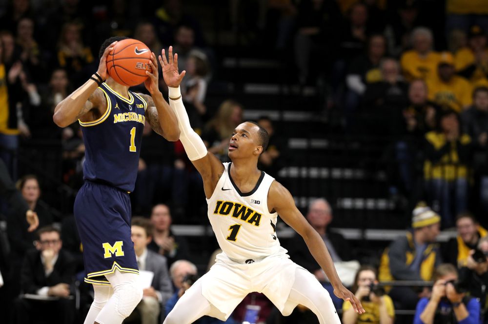 Iowa Hawkeyes guard Maishe Dailey (1) against the Michigan Wolverines Friday, February 1, 2019 at Carver-Hawkeye Arena. (Brian Ray/hawkeyesports.com)