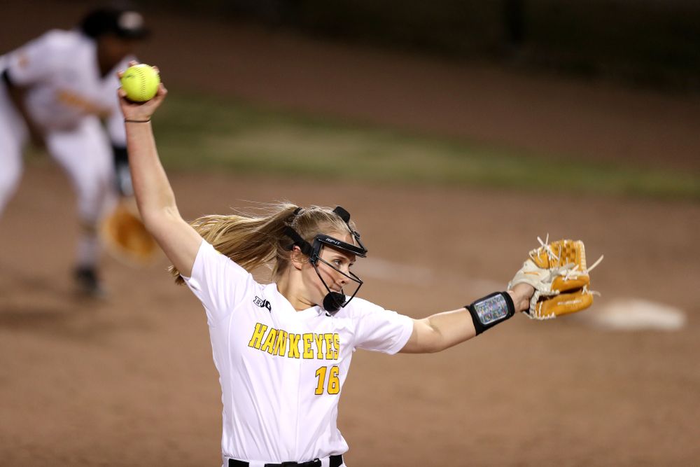 Iowa Hawkeyes Sarah Lehman (16) against Western Illinois Wednesday, March 27, 2019 at Pearl Field. (Brian Ray/hawkeyesports.com)