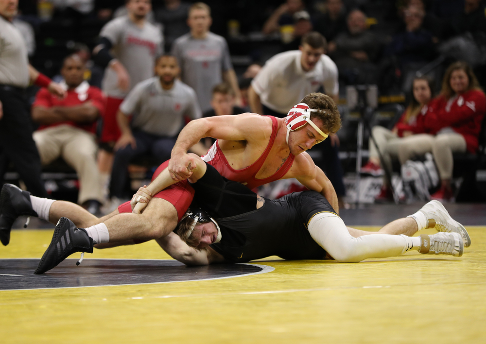 Iowa's Mitch Bowman wrestles Indiana's Jacob Covaciu at 174 pounds Friday, February 15, 2019 at Carver-Hawkeye Arena. (Brian Ray/hawkeyesports.com)