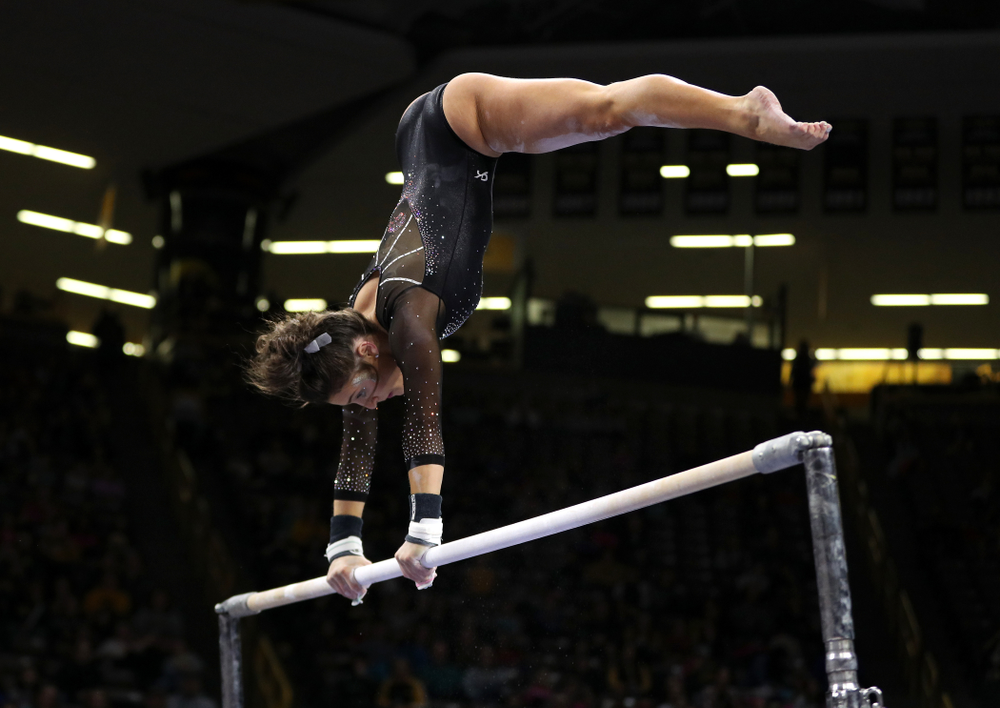 Iowa's Jax Kranitz competes on the bars against Illinois Saturday, February 16, 2019 at Carver-Hawkeye Arena. (Brian Ray/hawkeyesports.com)