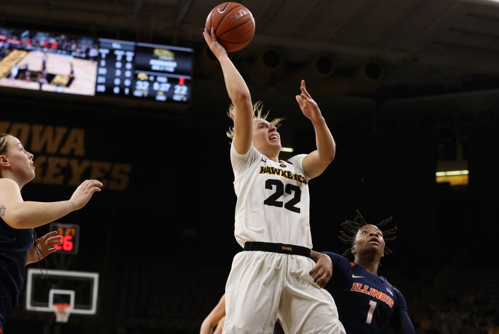 Iowa Hawkeyes guard Kathleen Doyle (22) against the Illinois Fighting Illini Thursday, February 14, 2019 at Carver-Hawkeye Arena. (Brian Ray/hawkeyesports.com)