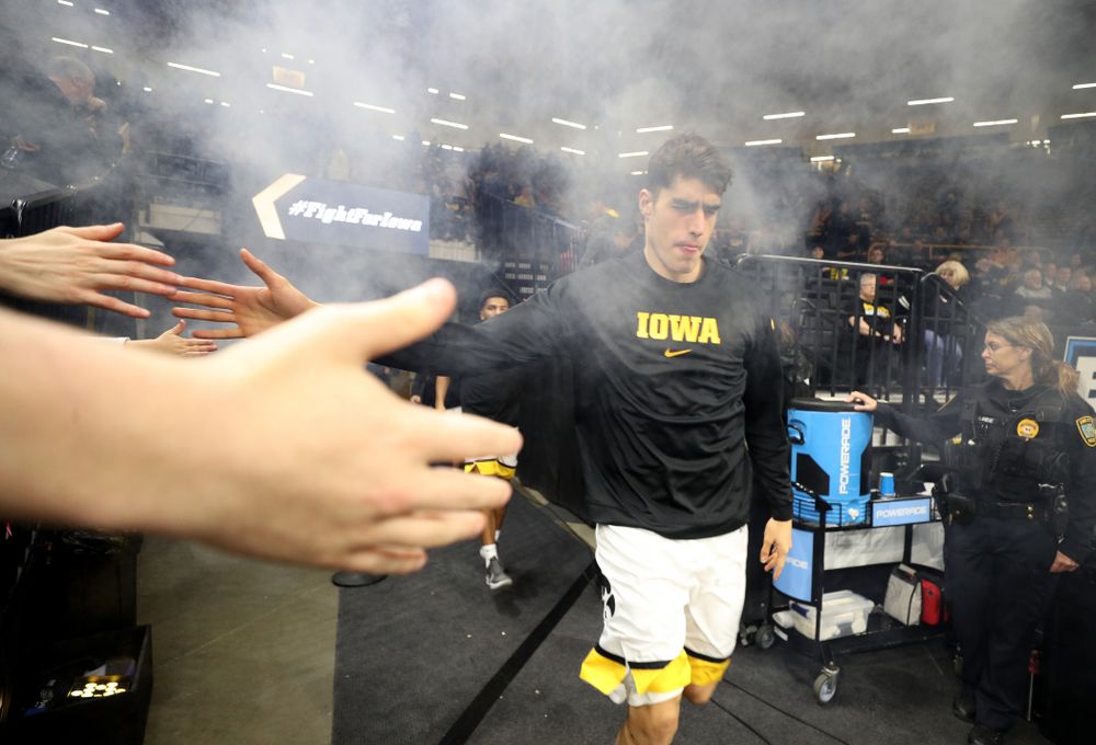 Iowa Hawkeyes forward Luka Garza (55) against the Minnesota Golden Gophers Monday, December 9, 2019 at Carver-Hawkeye Arena. (Brian Ray/hawkeyesports.com)