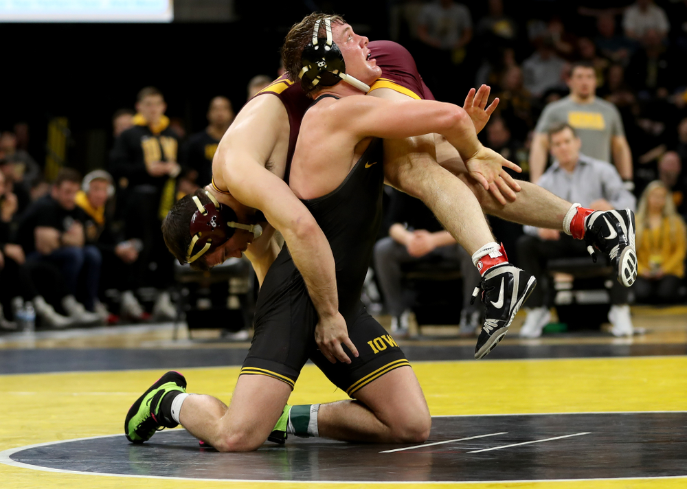 Iowa’s Jacob Warner wrestles Minnesota’s Hunter Ritter at 197 pounds Saturday, February 15, 2020 at Carver-Hawkeye Arena. Warner won the match 13-4. (Brian Ray/hawkeyesports.com)