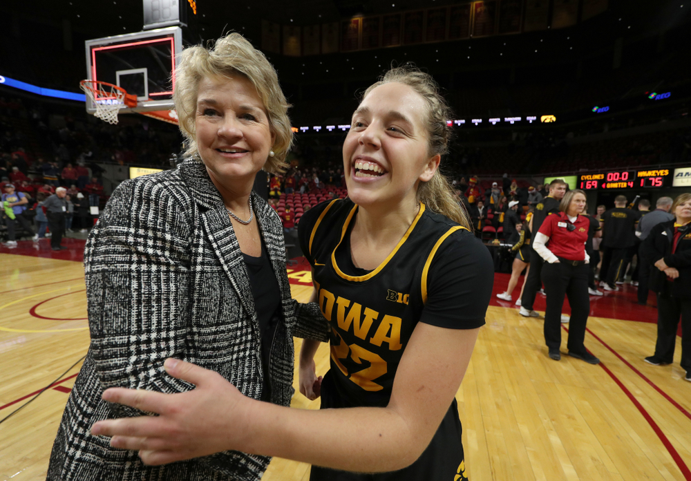 Iowa Hawkeyes guard Kathleen Doyle (22) and head coach Lisa Bluder against the Iowa State Cyclones Wednesday, December 11, 2019 at Hilton Coliseum in Ames, Iowa(Brian Ray/hawkeyesports.com)