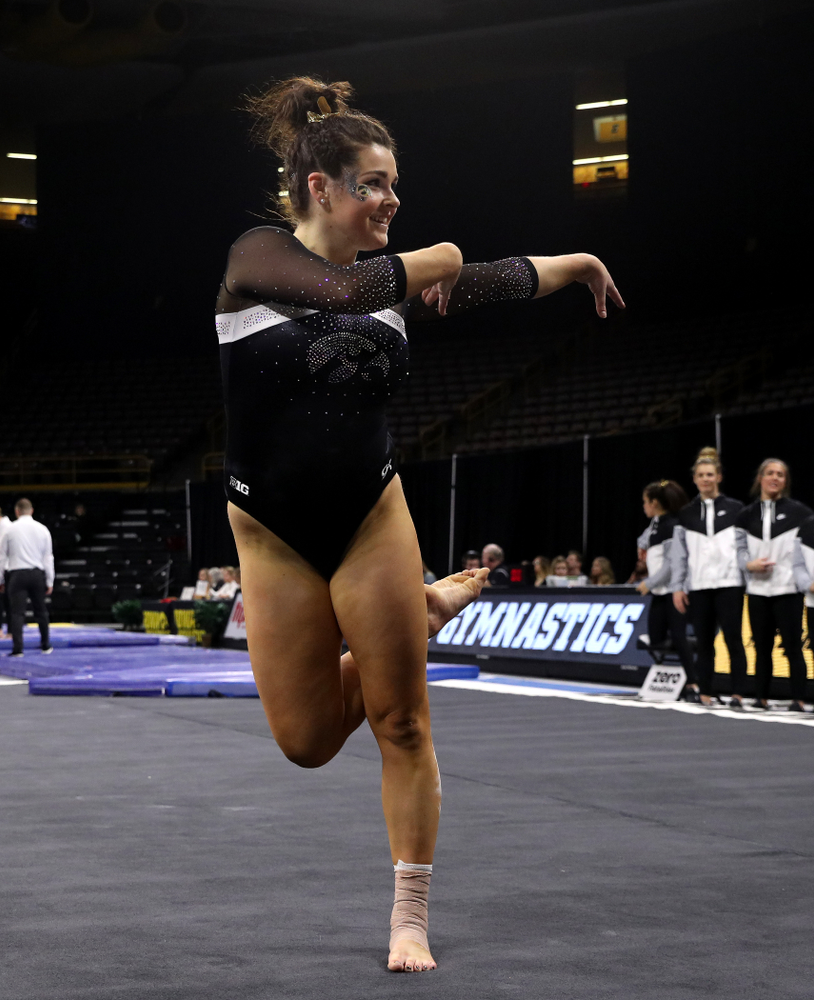 Iowa's Erin Castle competes on the floor against the Rutgers Scarlet Knights Saturday, January 26, 2019 at Carver-Hawkeye Arena. (Brian Ray/hawkeyesports.com)
