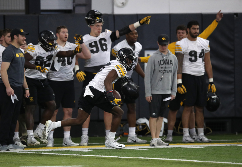 Iowa Hawkeyes defensive back Matt Hankins (8) during preparation for the 2019 Outback Bowl Tuesday, December 18, 2018 at the Hansen Football Performance Center. (Brian Ray/hawkeyesports.com)