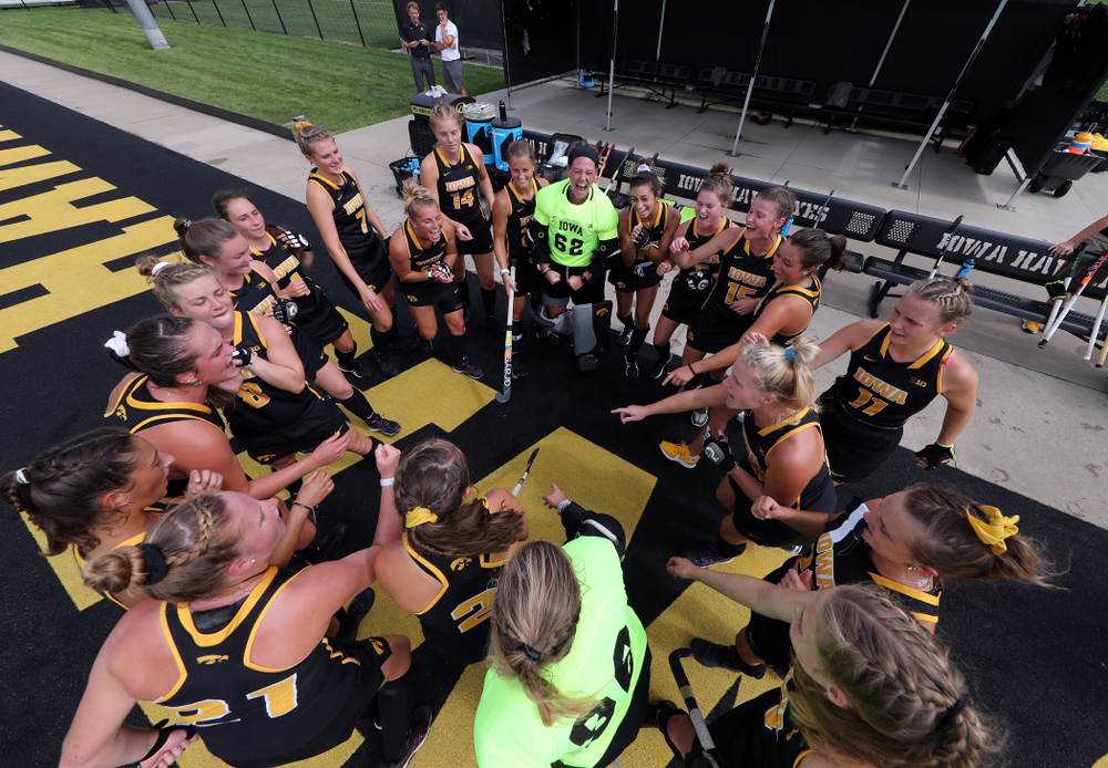 The Iowa Hawkeyes get pumped up for their game against the Duke Blue Devils Sunday, September 15, 2019 at Grant Field. (Brian Ray/hawkeyesports.com)
