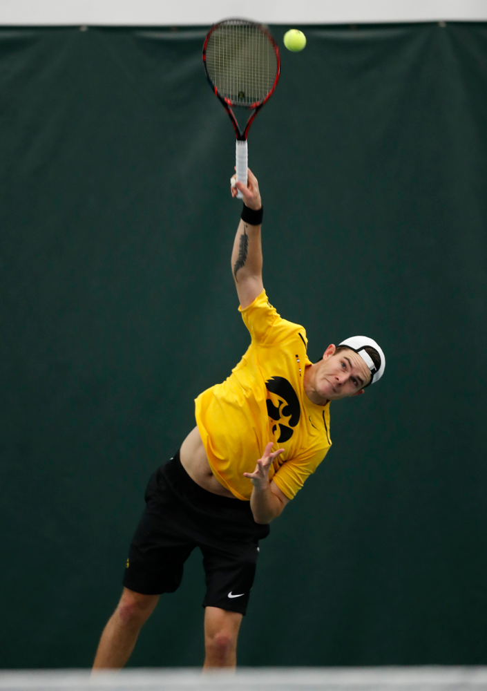 Jonas Larsen and Kareem Allaf play a doubles match against the Illinois Fighting Illini Saturday, March 31, 2018 at Hawkeye Tennis and Recreation Center. (Brian Ray/hawkeyesports.com)